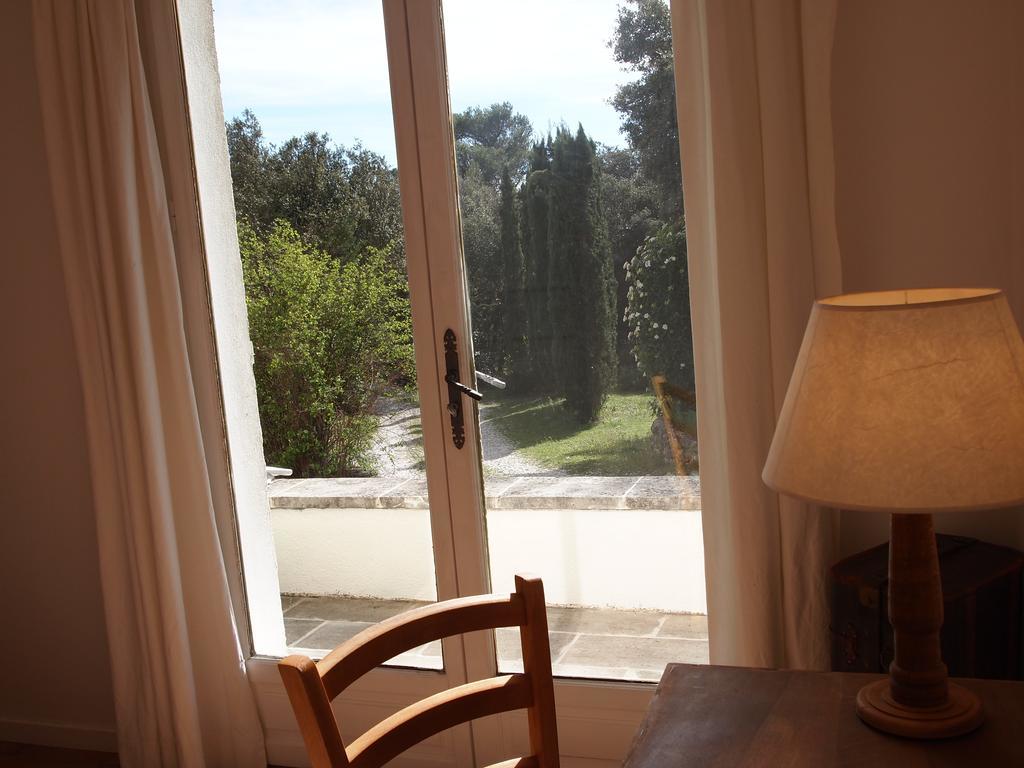 Bed and Breakfast La Tangana Rognes Экстерьер фото