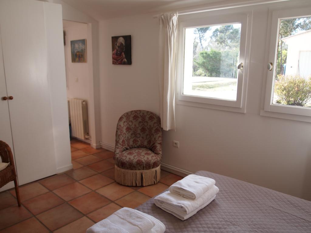 Bed and Breakfast La Tangana Rognes Экстерьер фото