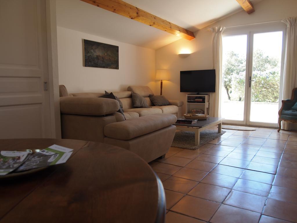 Bed and Breakfast La Tangana Rognes Экстерьер фото